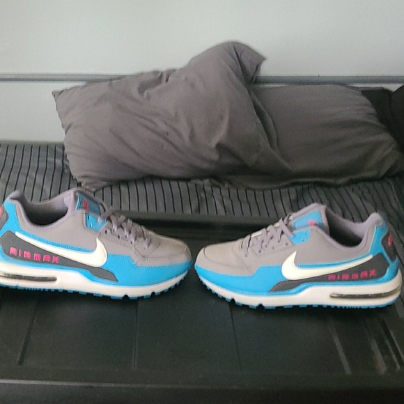 mens air max size 12